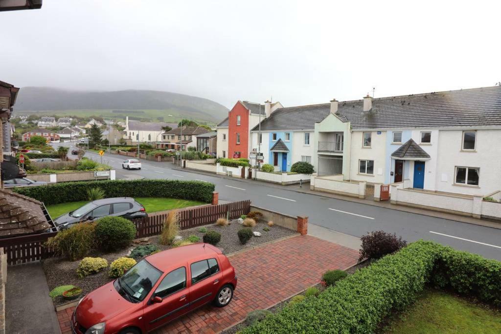 Strandhill Home, One Minute From The Beach And Pubs Екстериор снимка