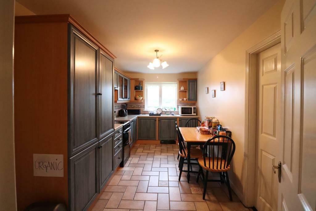 Strandhill Home, One Minute From The Beach And Pubs Екстериор снимка