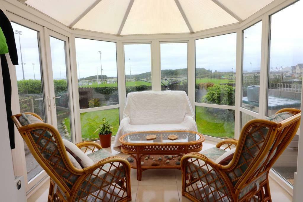 Strandhill Home, One Minute From The Beach And Pubs Екстериор снимка